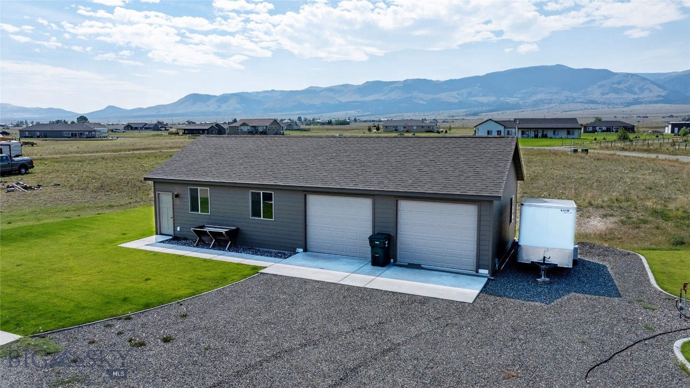 12 Grace Drive