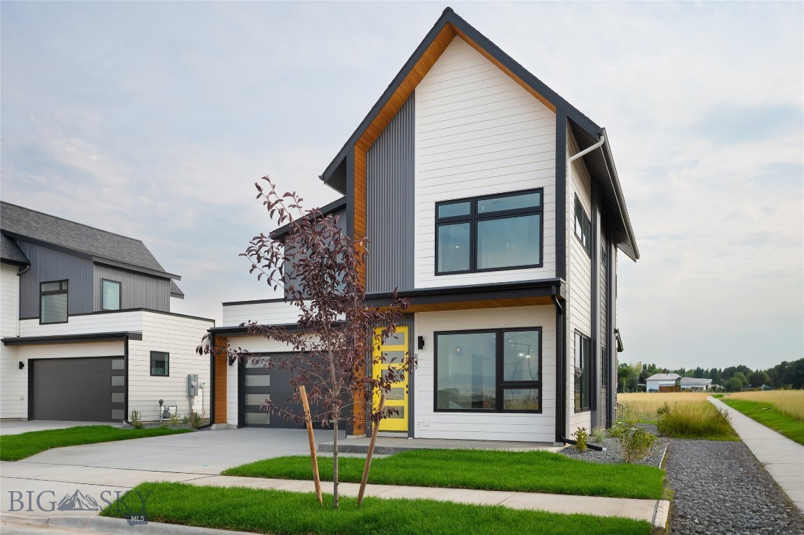 845 Accolade Loop