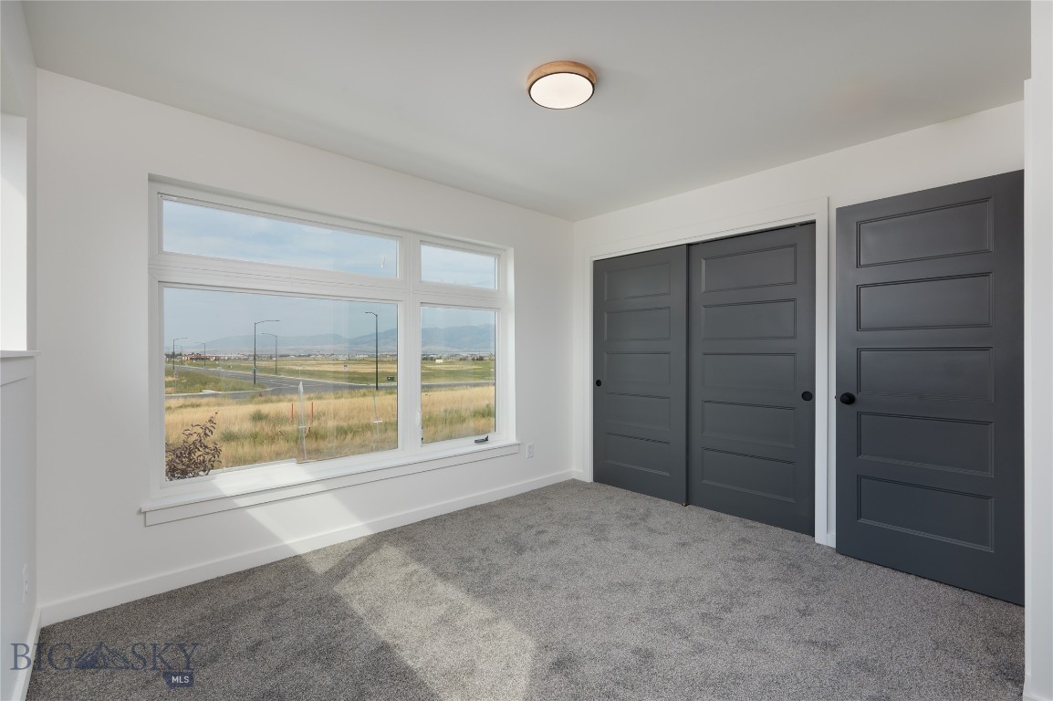 845 Accolade Loop