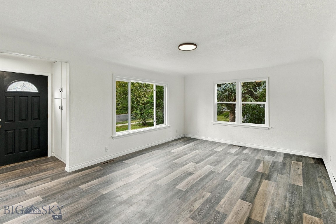 210 N Oak Street