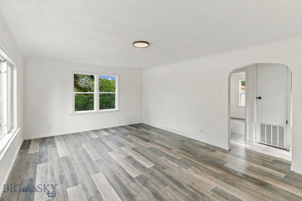 210 N Oak Street