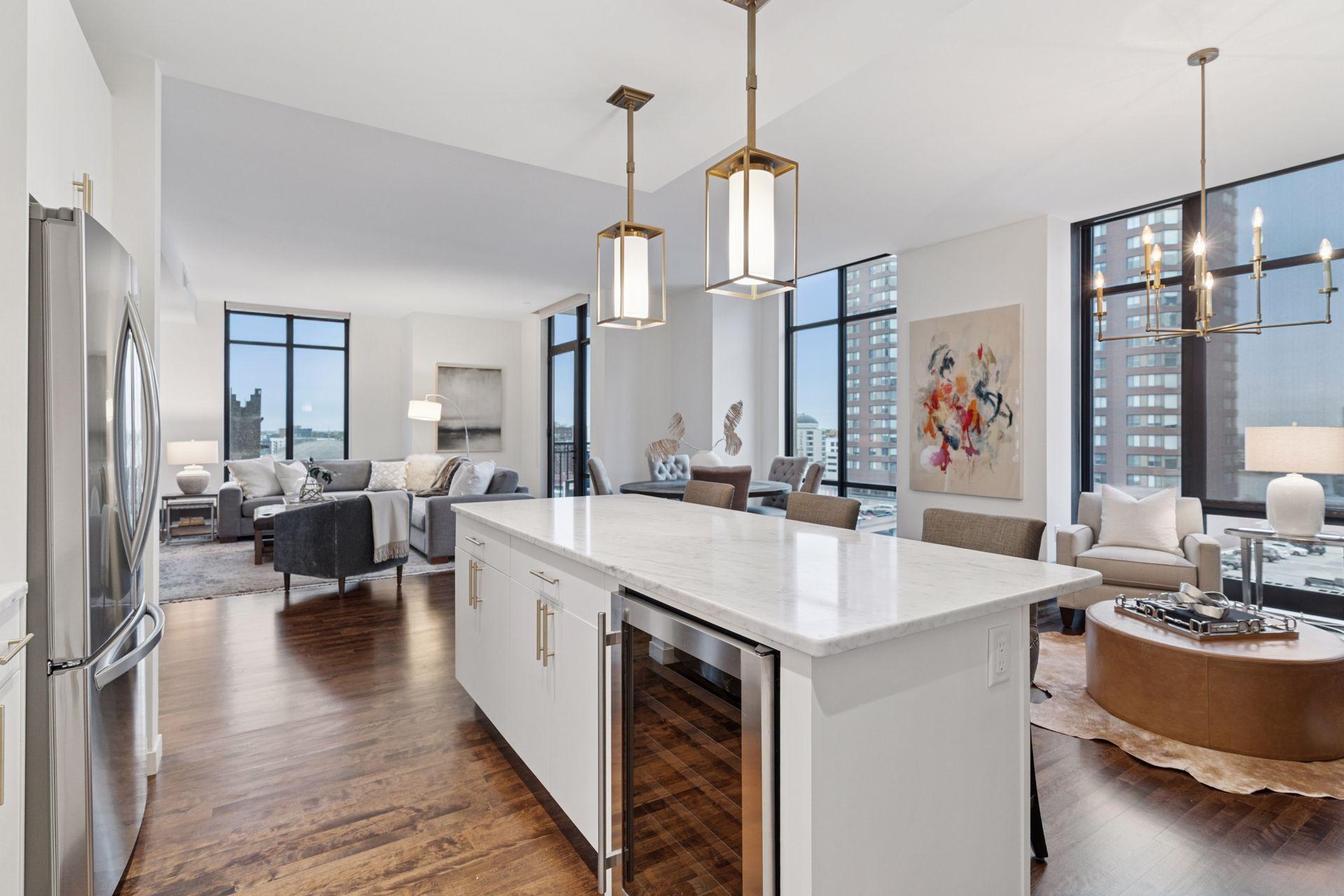 201 S 11th Street Unit: 1000