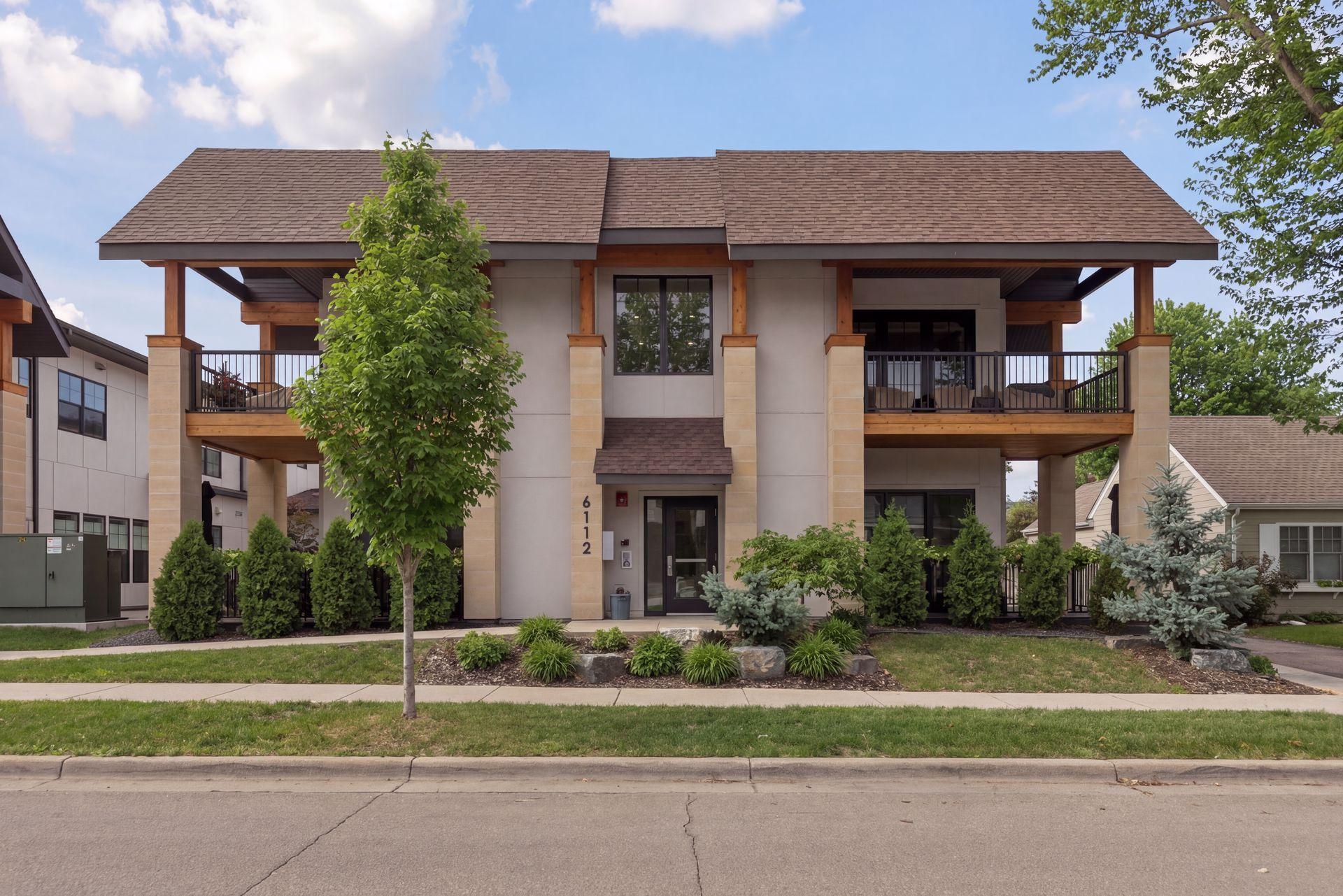 6112 Kellogg Avenue Unit: 100