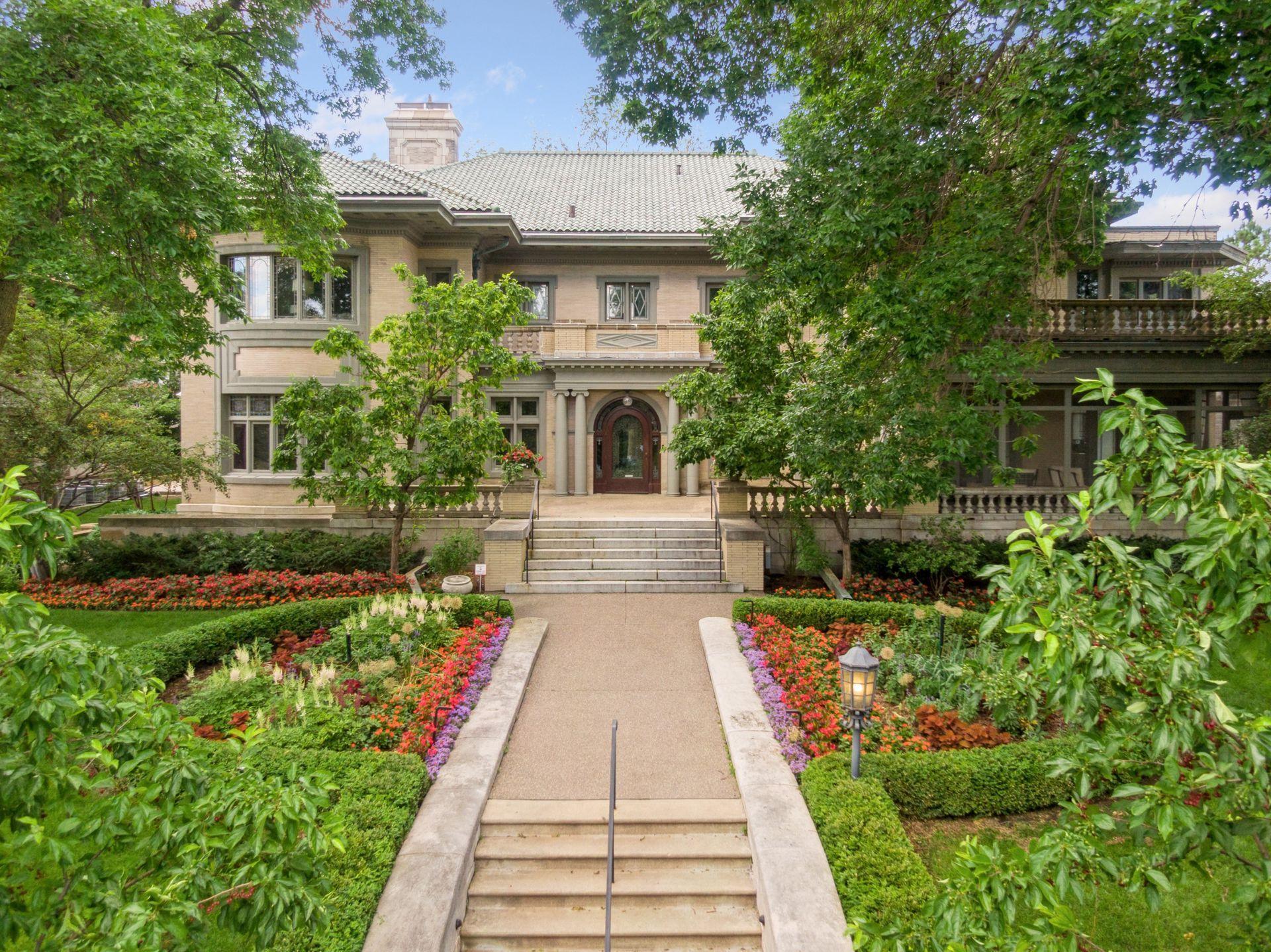 2218 Lake of the Isles Parkway W