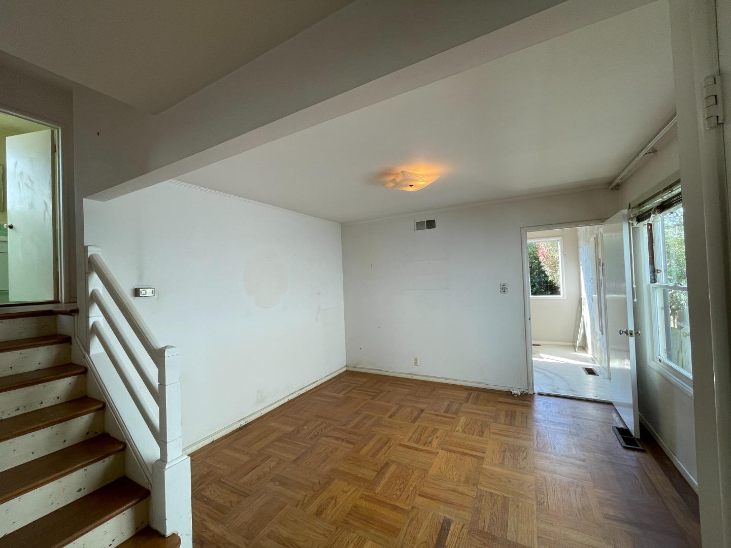 283 Fairlawn AVE