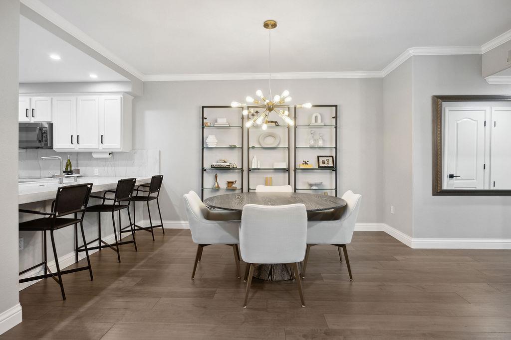 111 Saint Matthews AVE 103