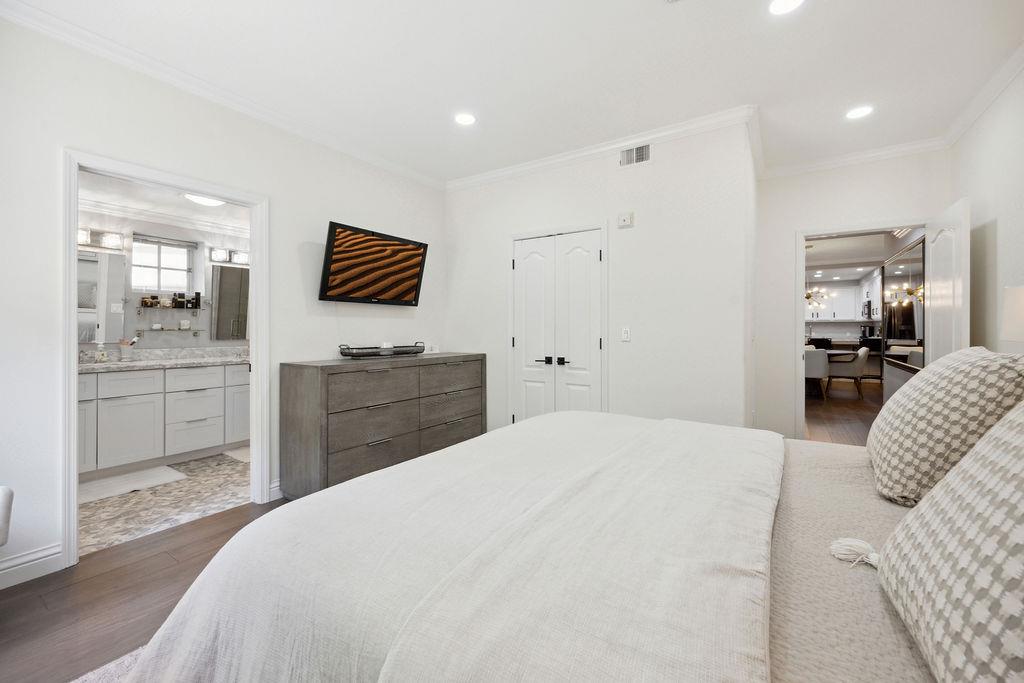 111 Saint Matthews AVE 103