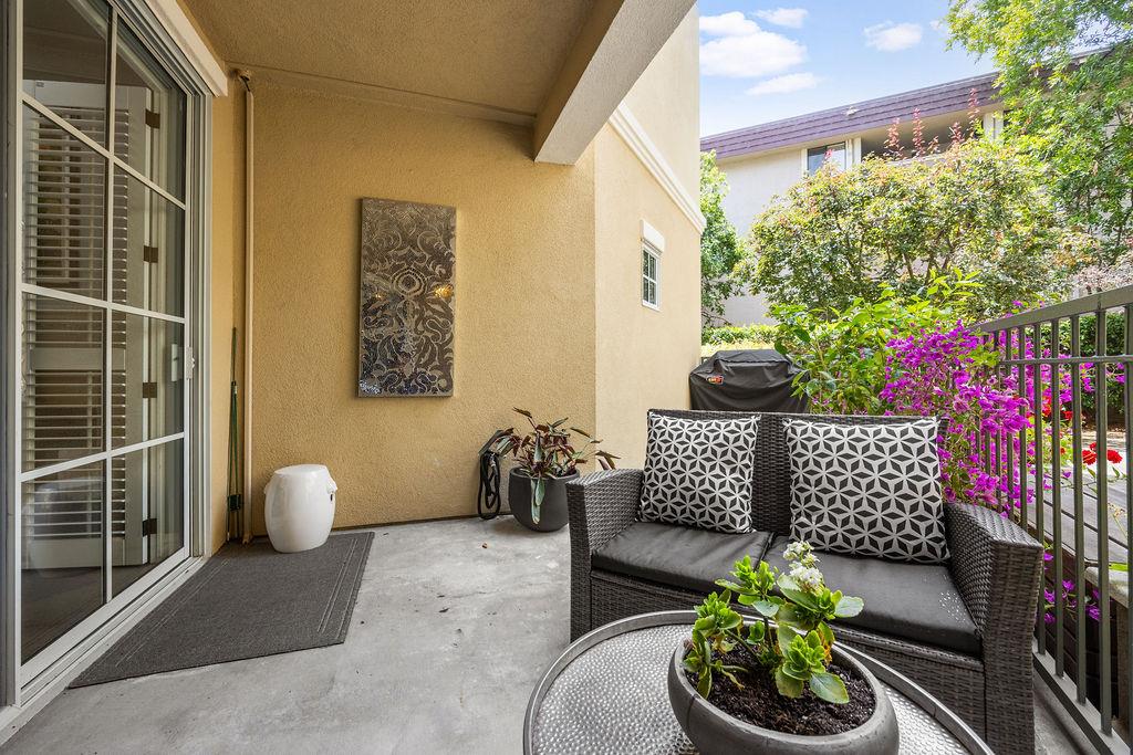 111 Saint Matthews AVE 103