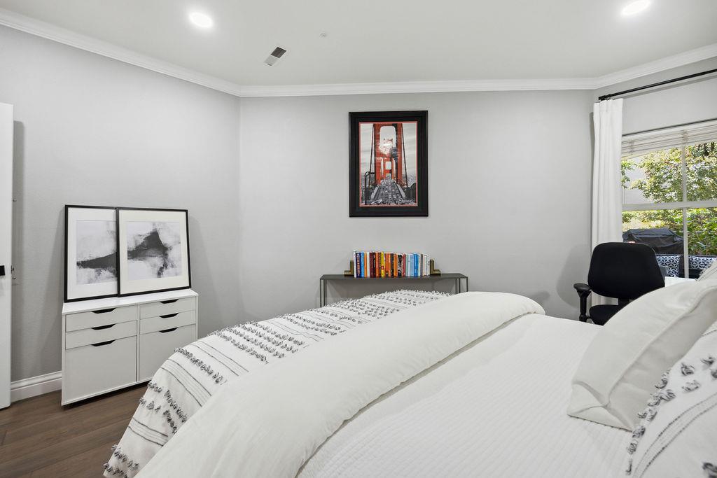 111 Saint Matthews AVE 103