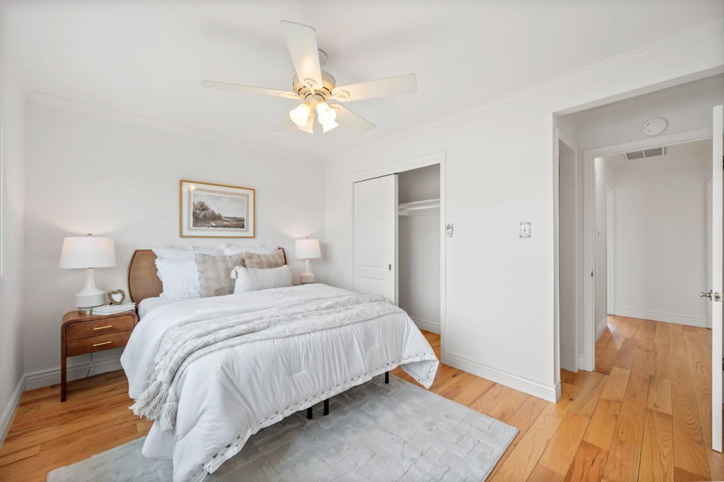 1976 Shoreview Avenue