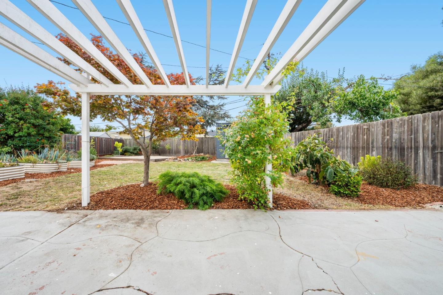 1976 Shoreview Avenue