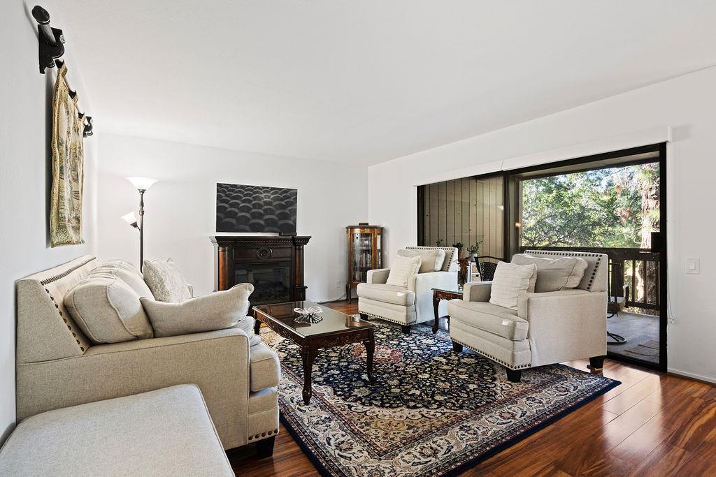 3350 La Mesa Drive 10