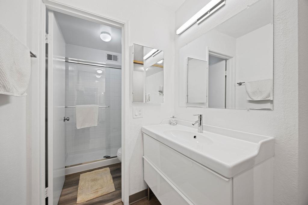 3350 La Mesa Drive 10