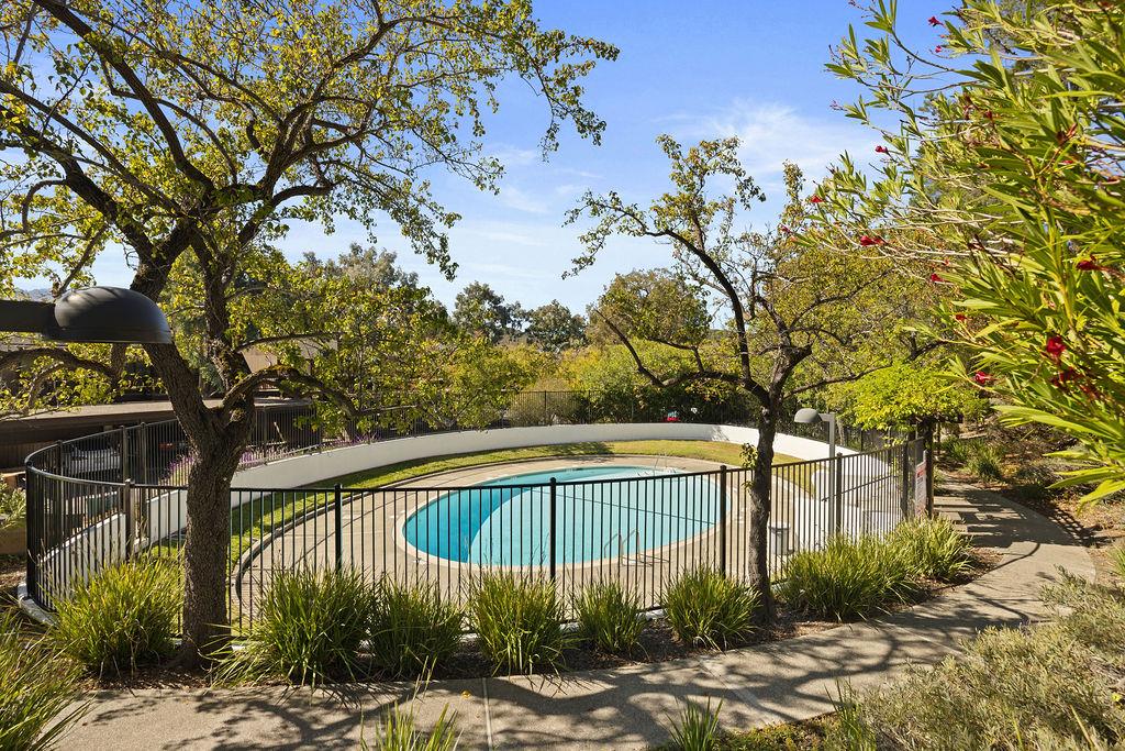 3350 La Mesa Drive 10