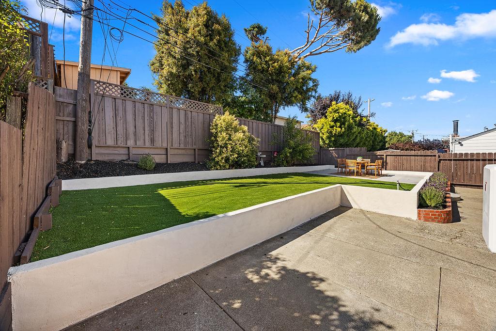 37 Greenwood Drive