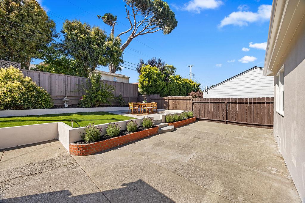 37 Greenwood Drive