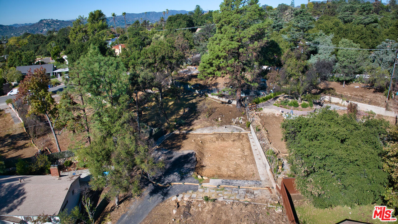 3125 Rubio Canyon Rd