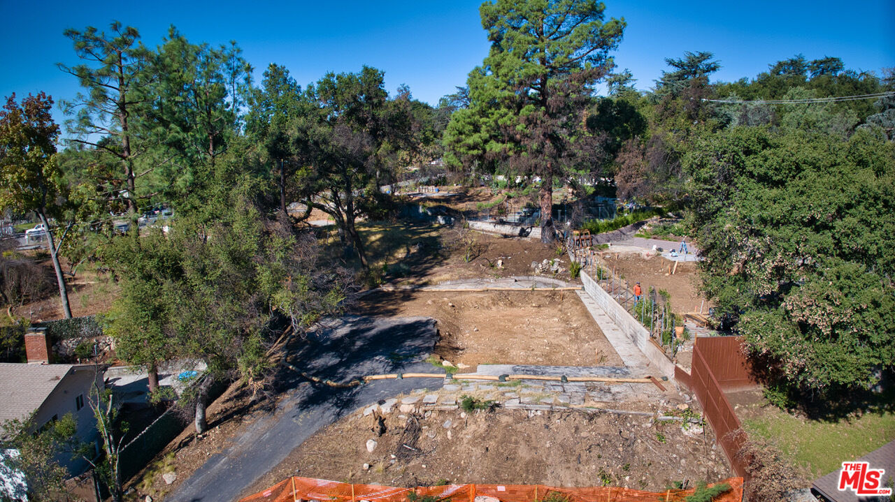 3125 Rubio Canyon Rd