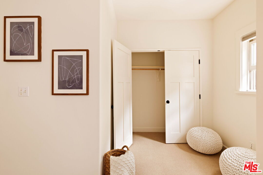 727 Meridian Ave Unit: D