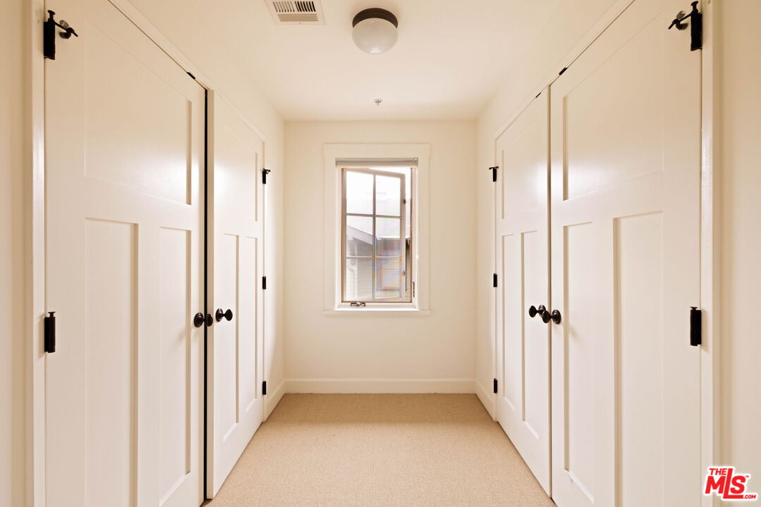 727 Meridian Ave Unit: D
