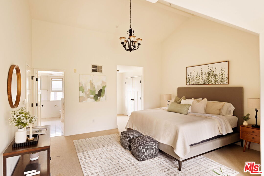727 Meridian Ave Unit: D