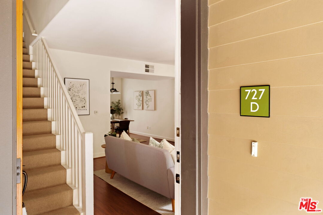 727 Meridian Ave Unit: D