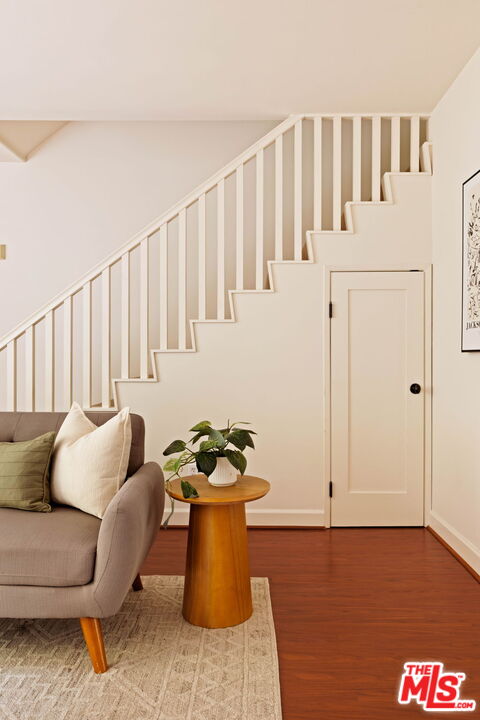 727 Meridian Ave Unit: D
