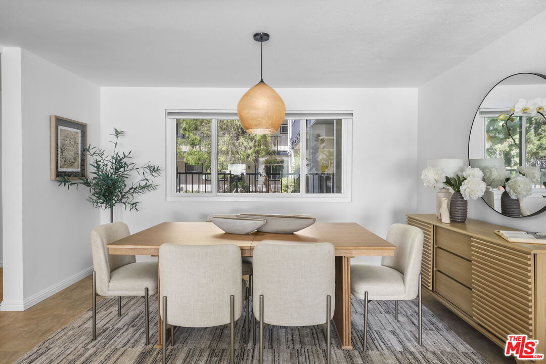 2677 Centinela Ave Unit: 203