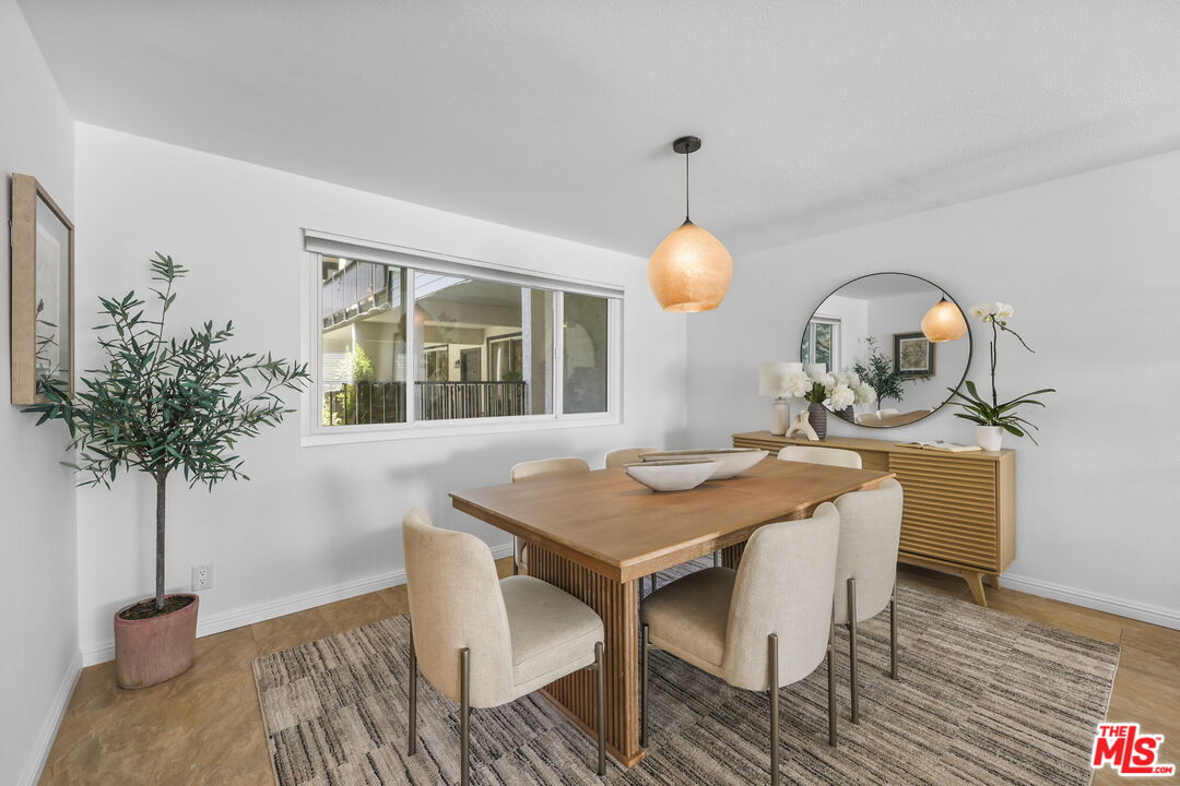 2677 Centinela Ave Unit: 203