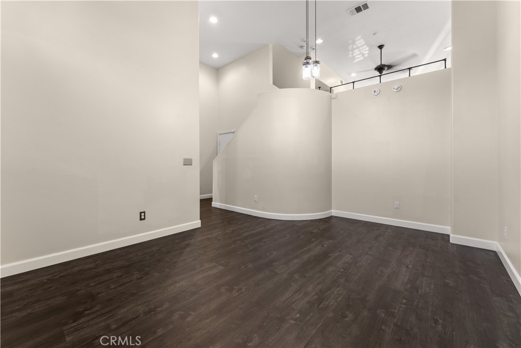 33650 Willow Haven