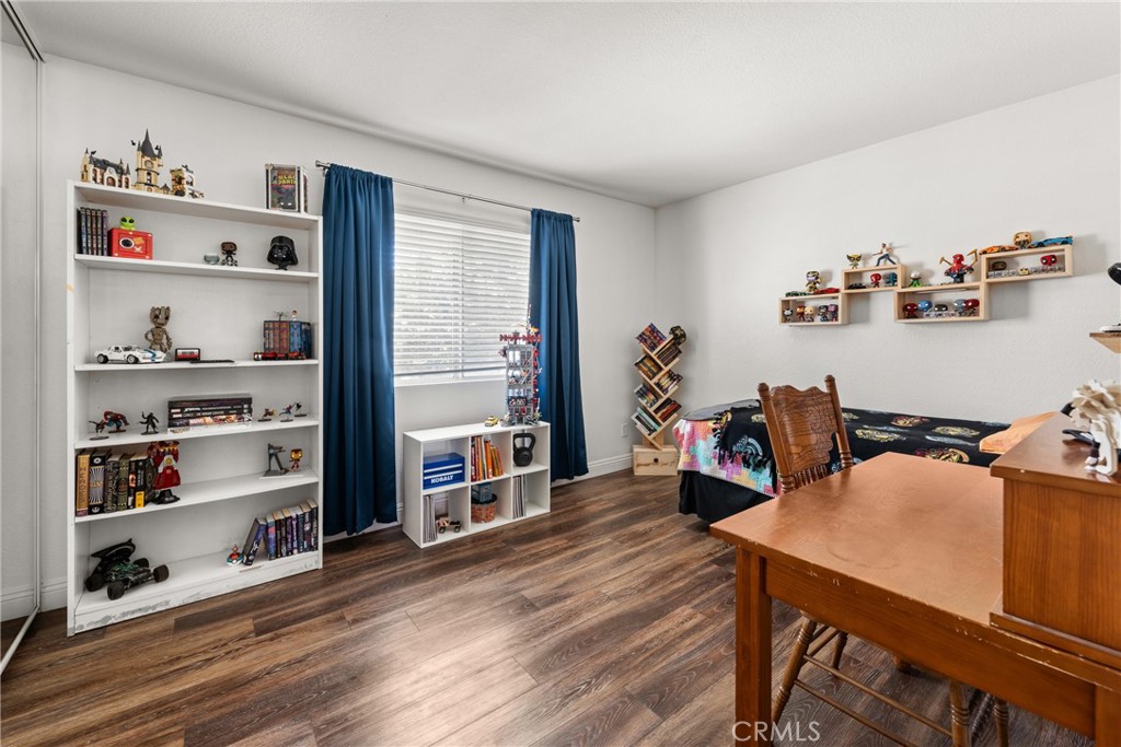23710 Pepperleaf