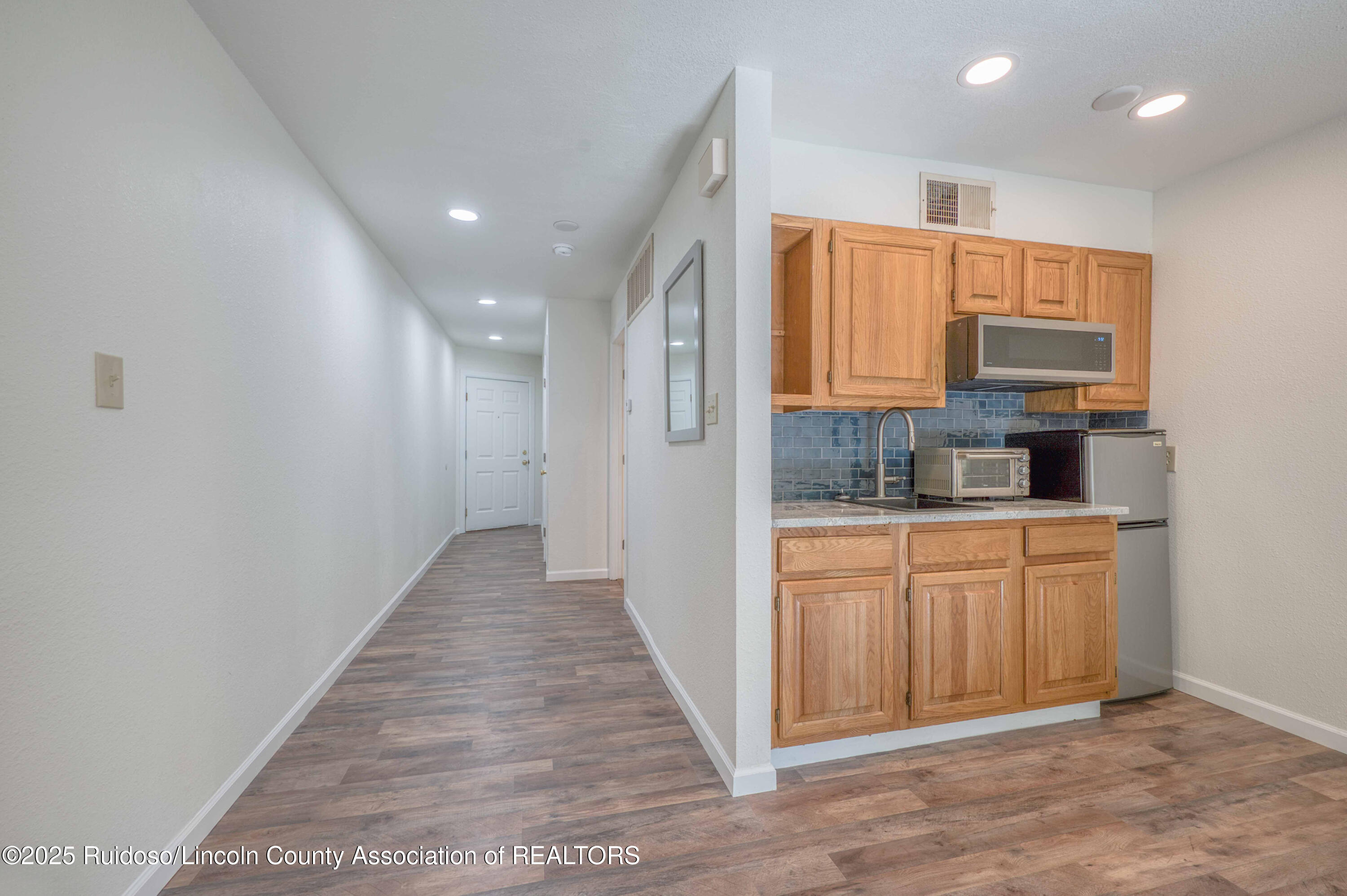 904 Carrizo Canyon Road 121