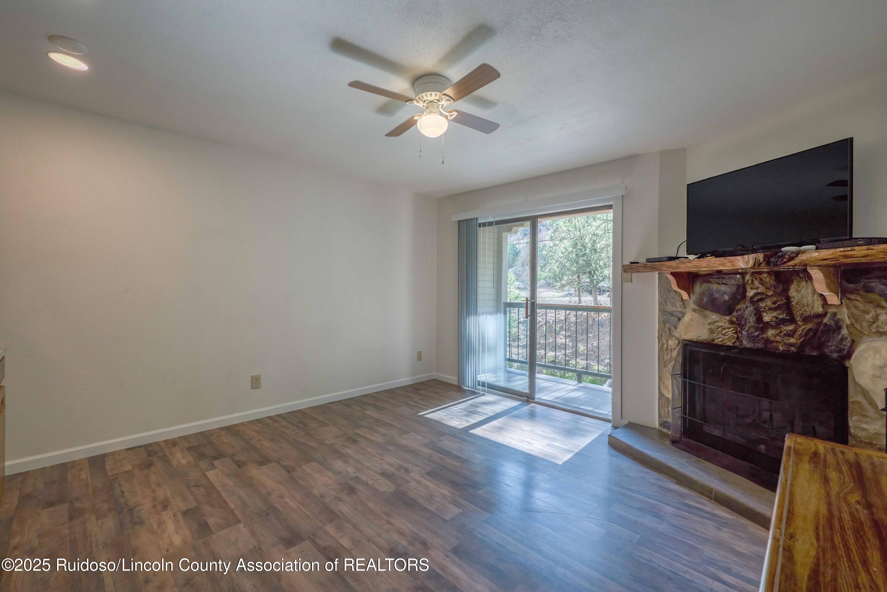 904 Carrizo Canyon Road 121