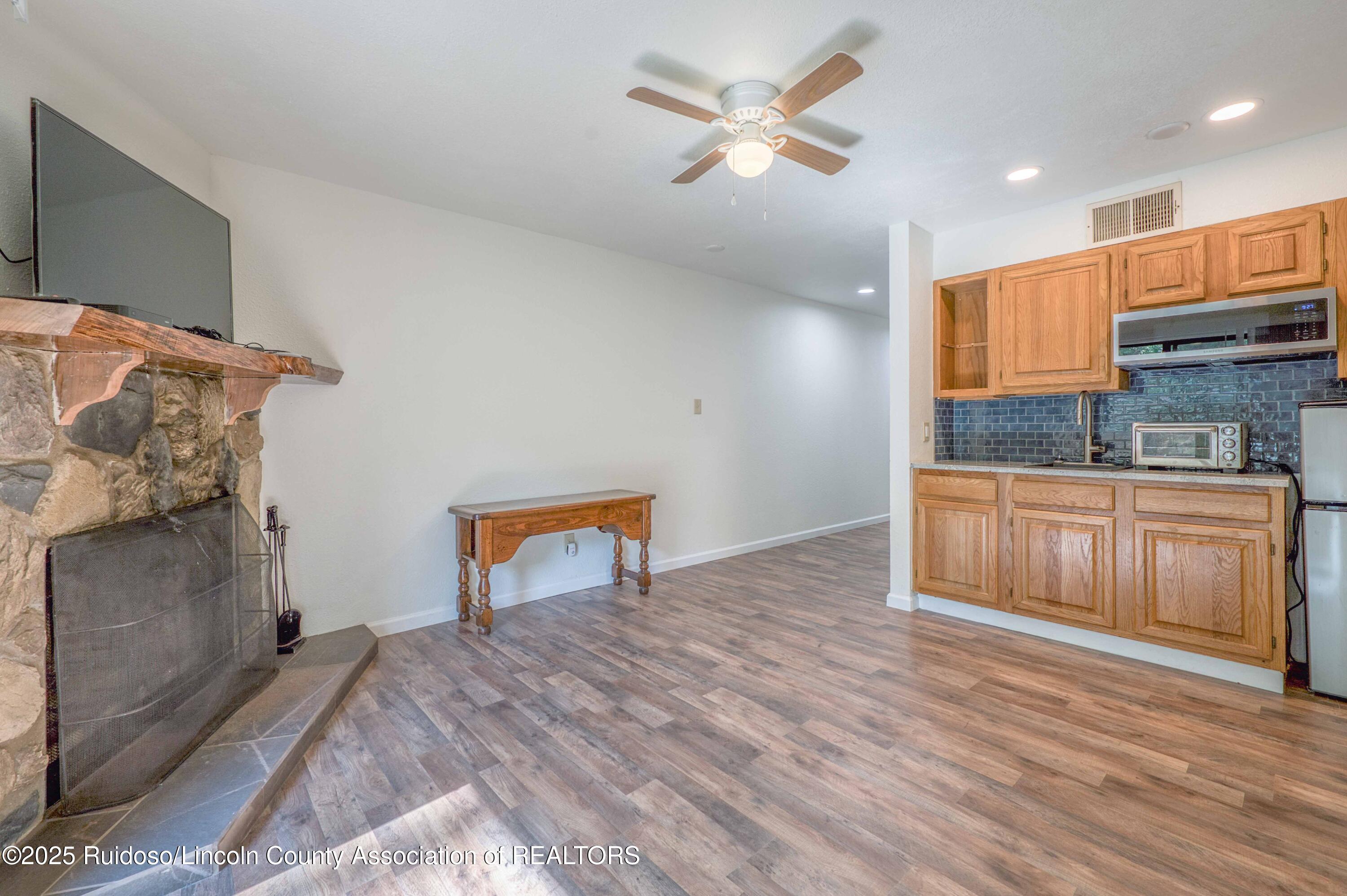 904 Carrizo Canyon Road 121