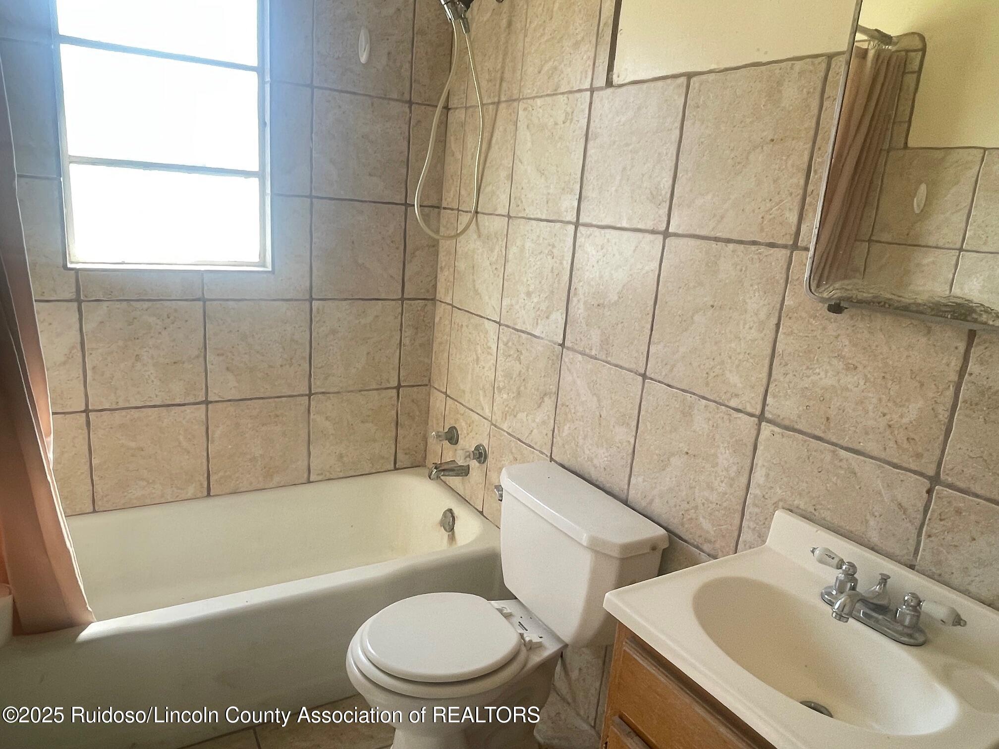 2406 Westminster Avenue