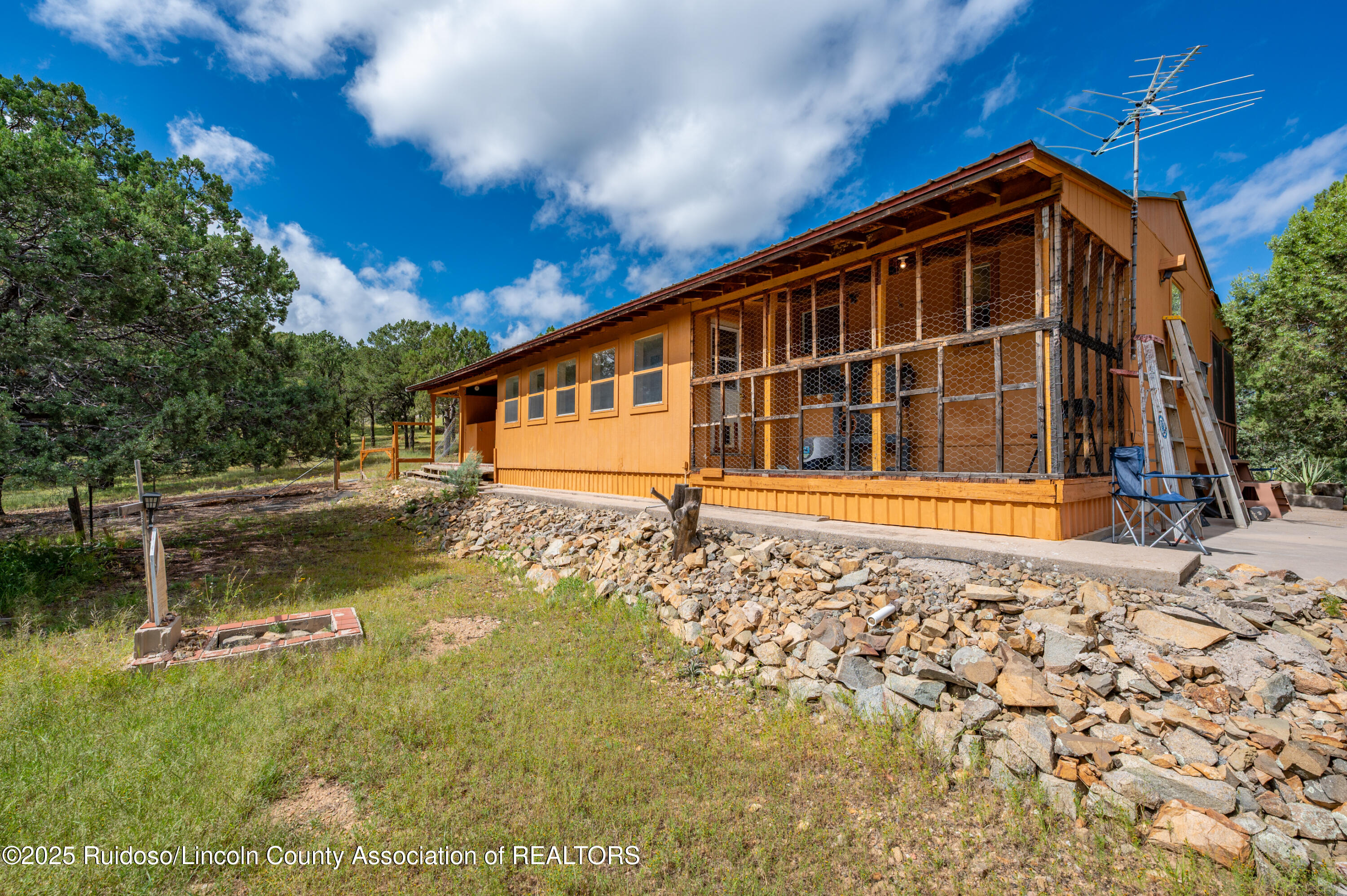 135 Wolf Springs Loop