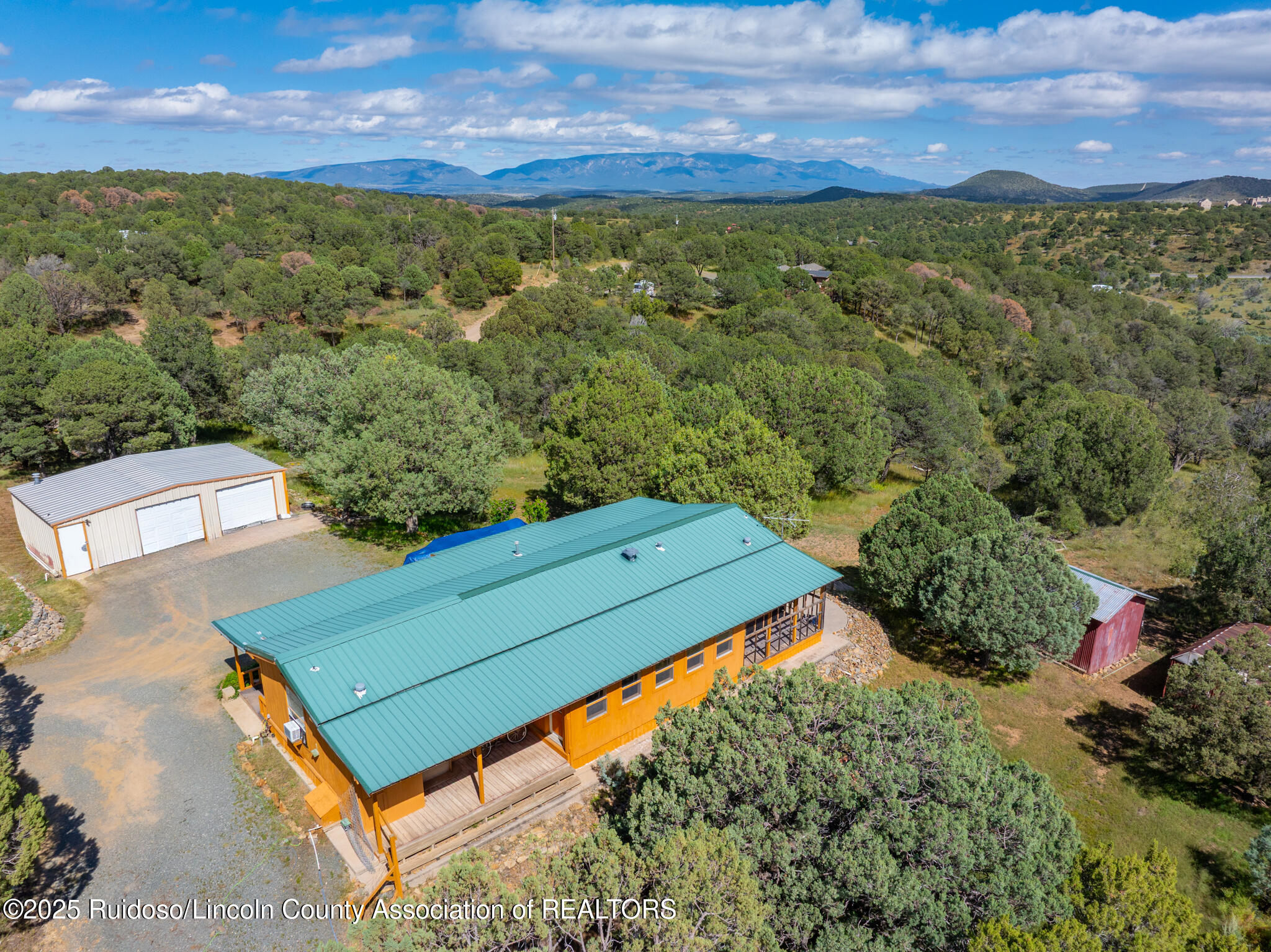 135 Wolf Springs Loop
