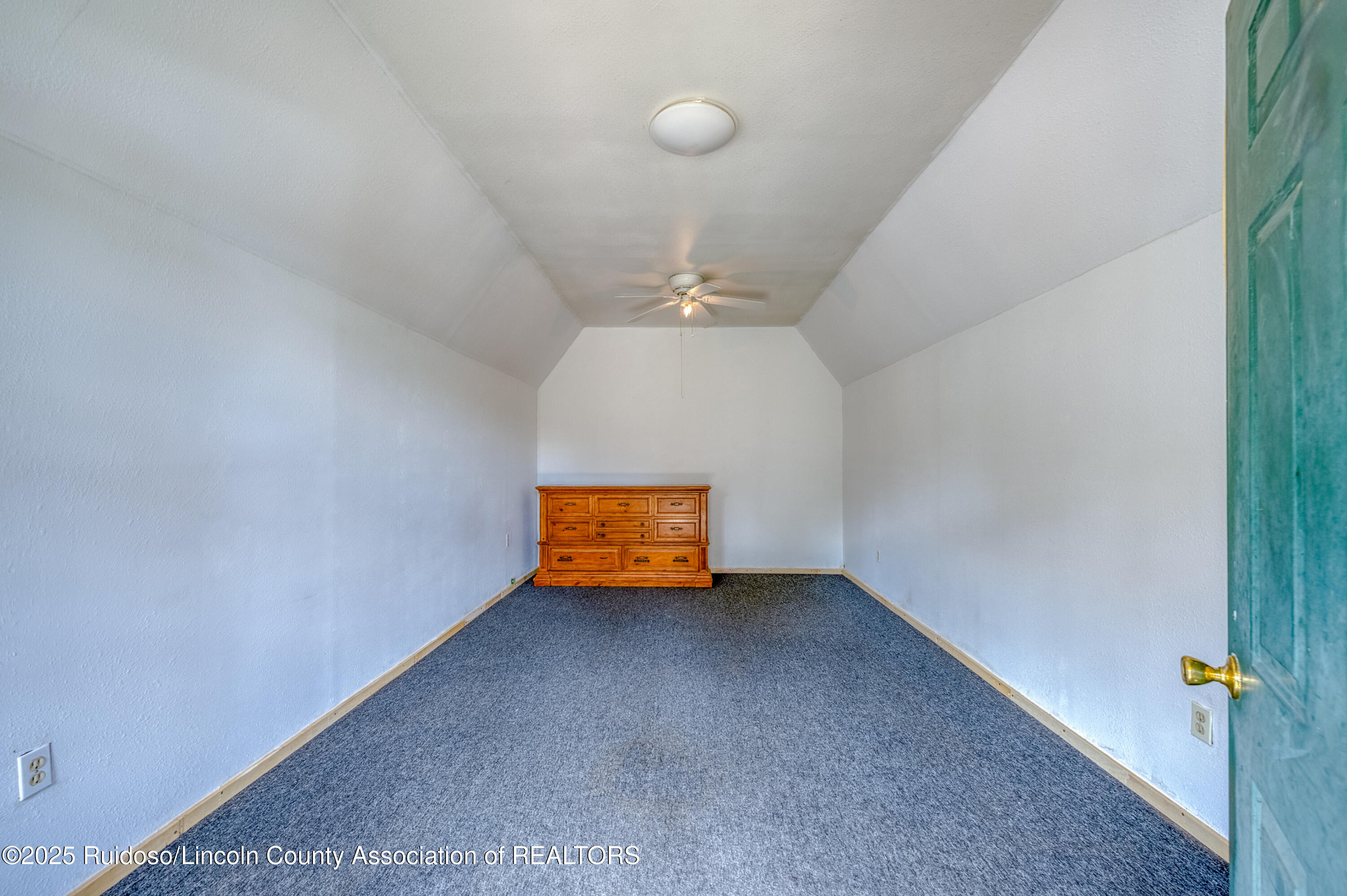 135 Wolf Springs Loop