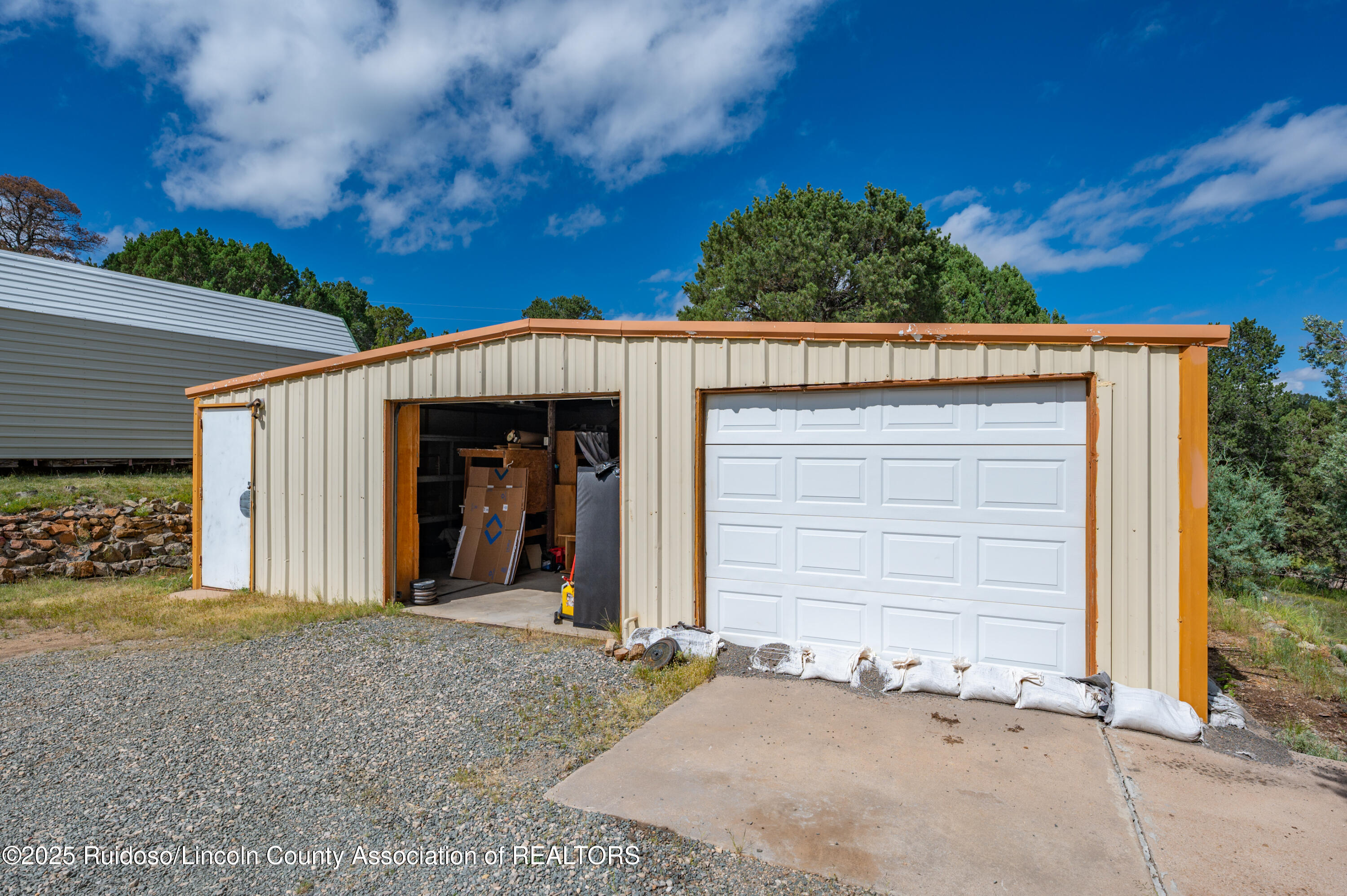 135 Wolf Springs Loop