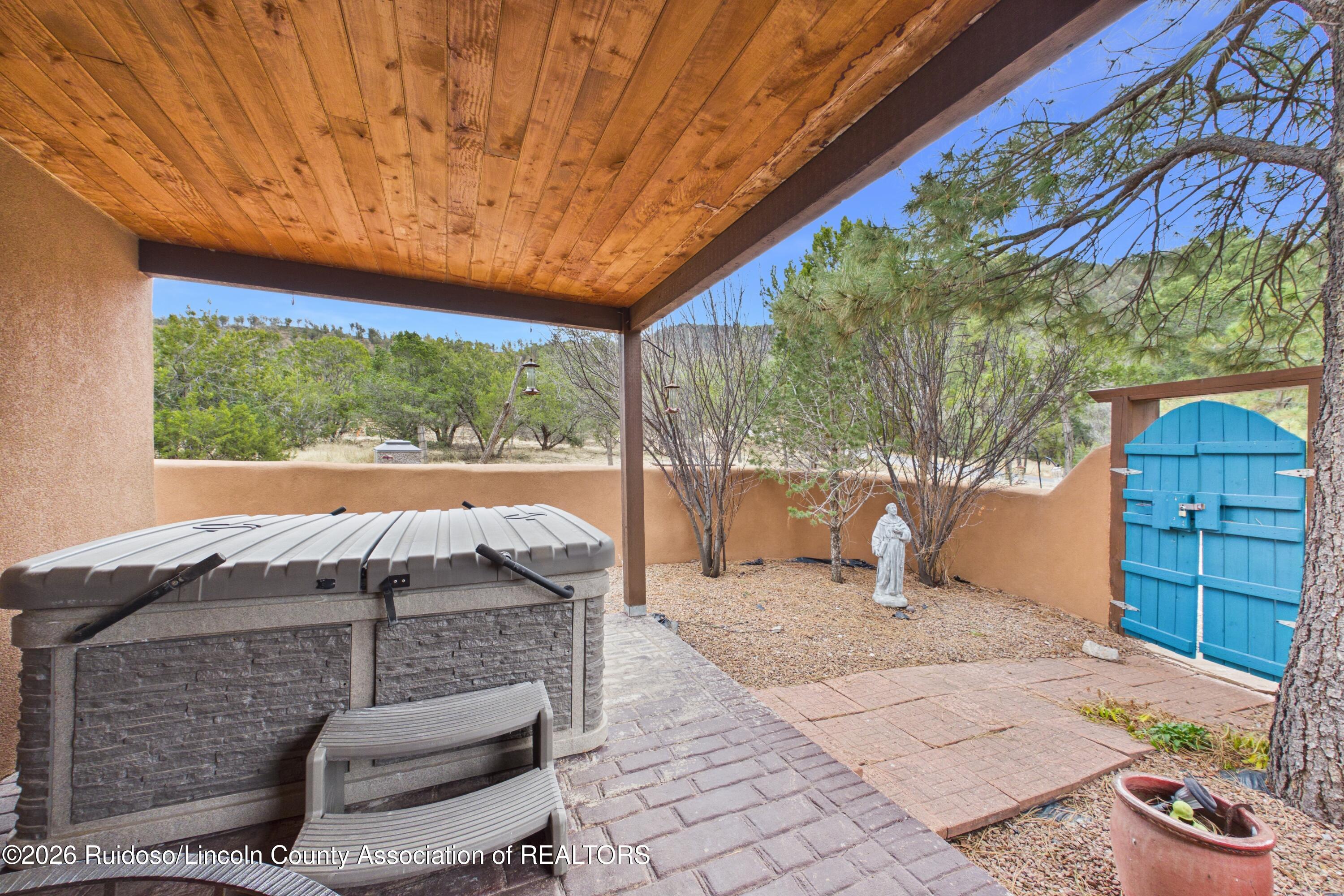 121 Agua Fria Drive