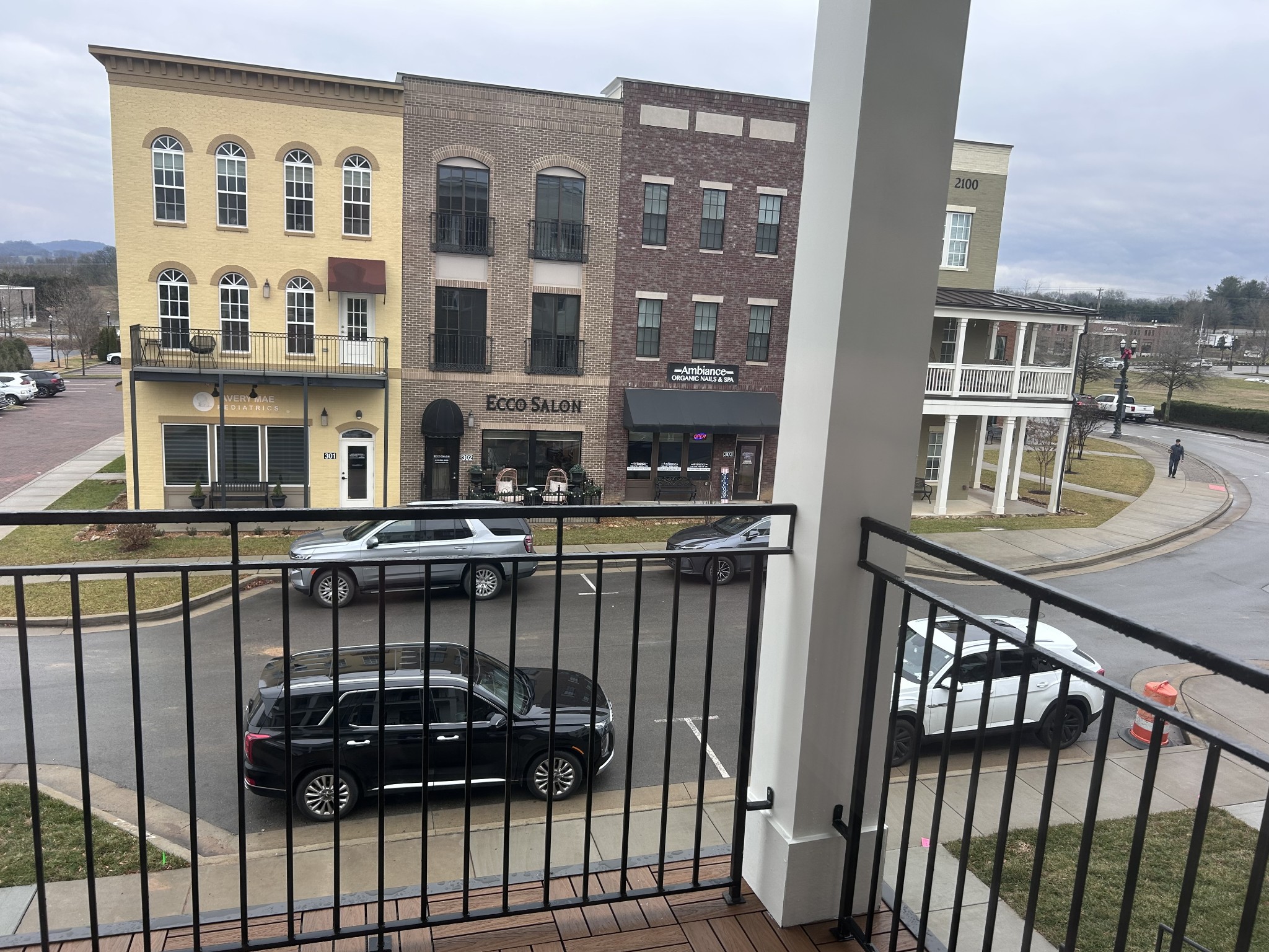 2101 Branford Pl Unit: 204