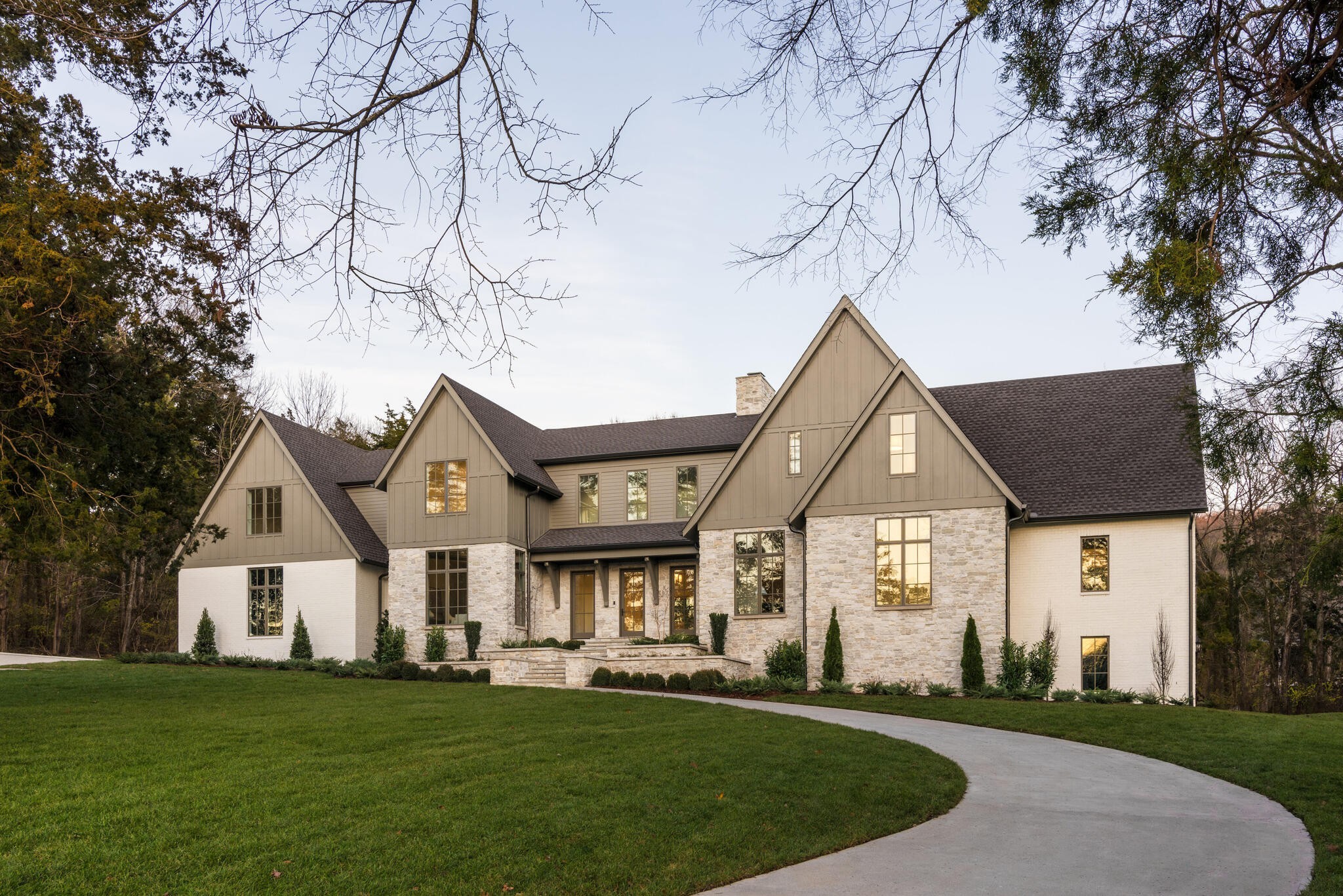 502 McClanahan Dr