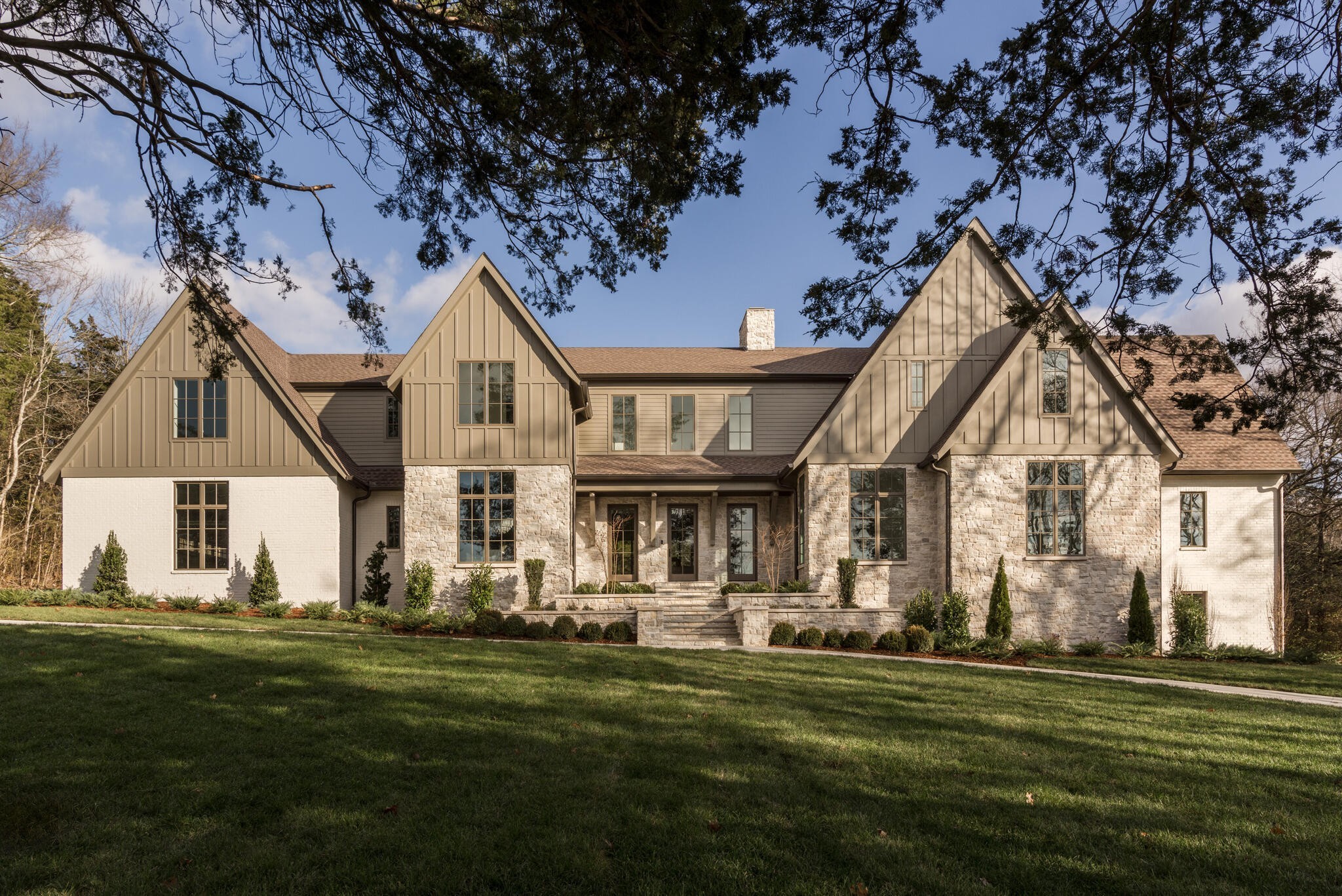 502 McClanahan Dr