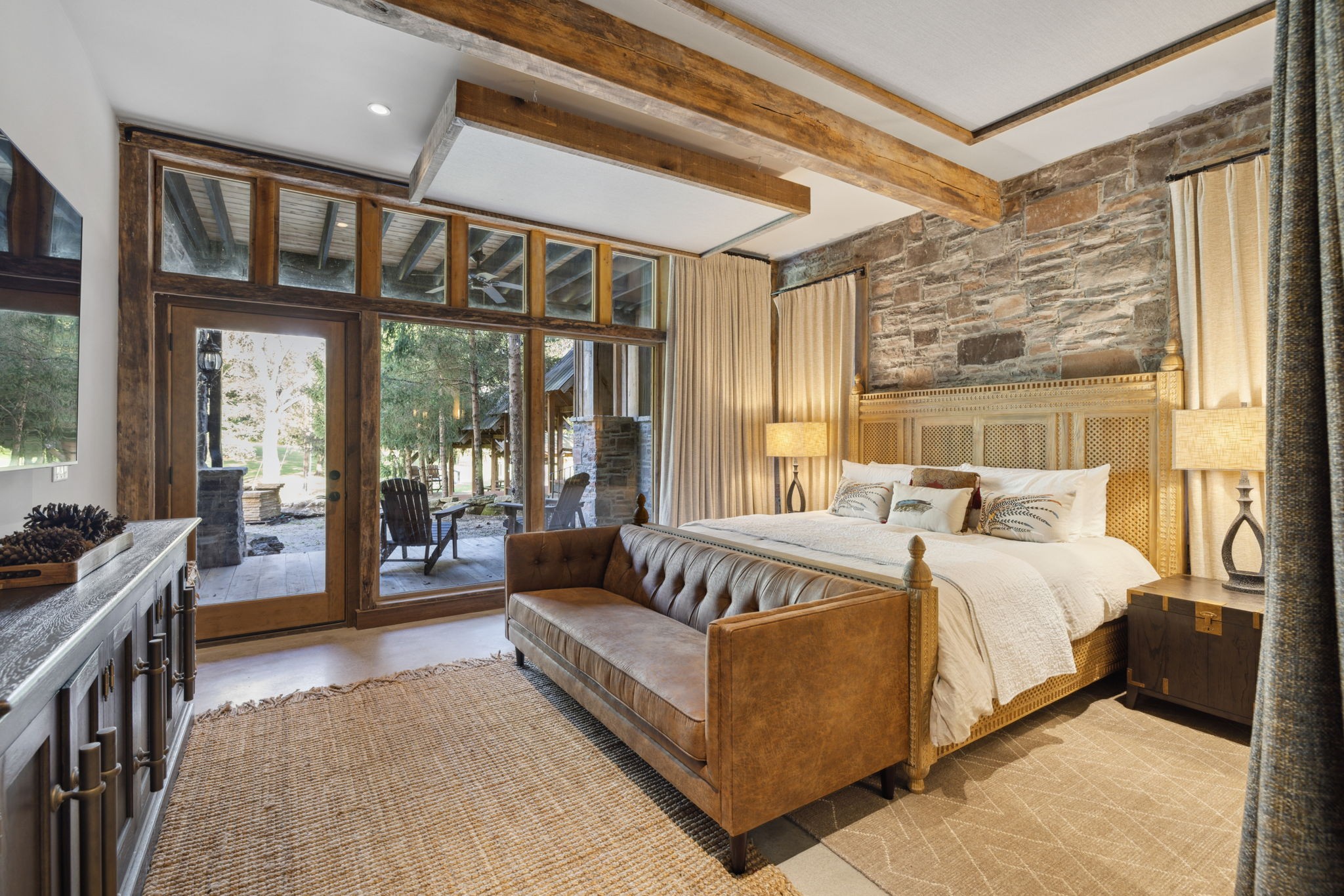 2465 Old Charlotte Pike