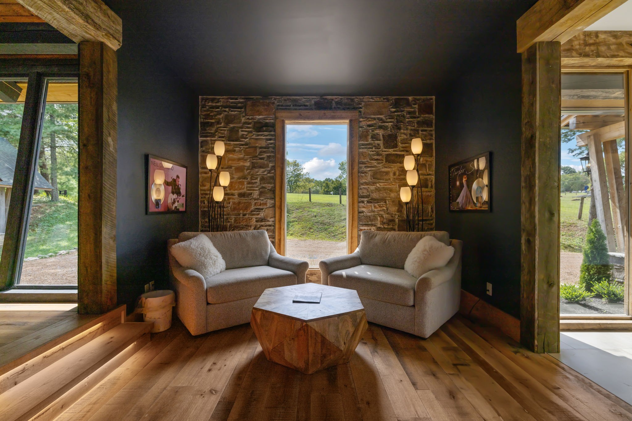 2465 Old Charlotte Pike