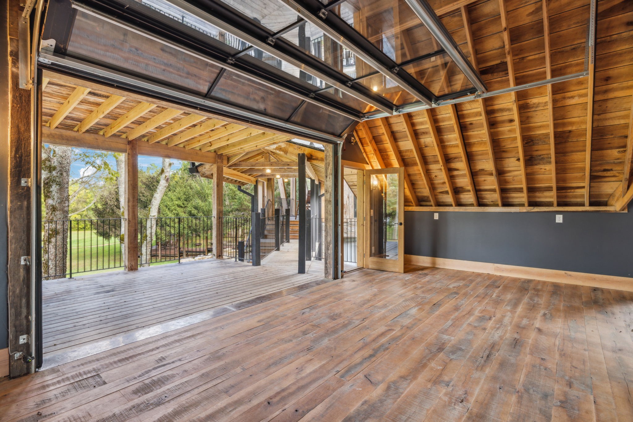 2465 Old Charlotte Pike