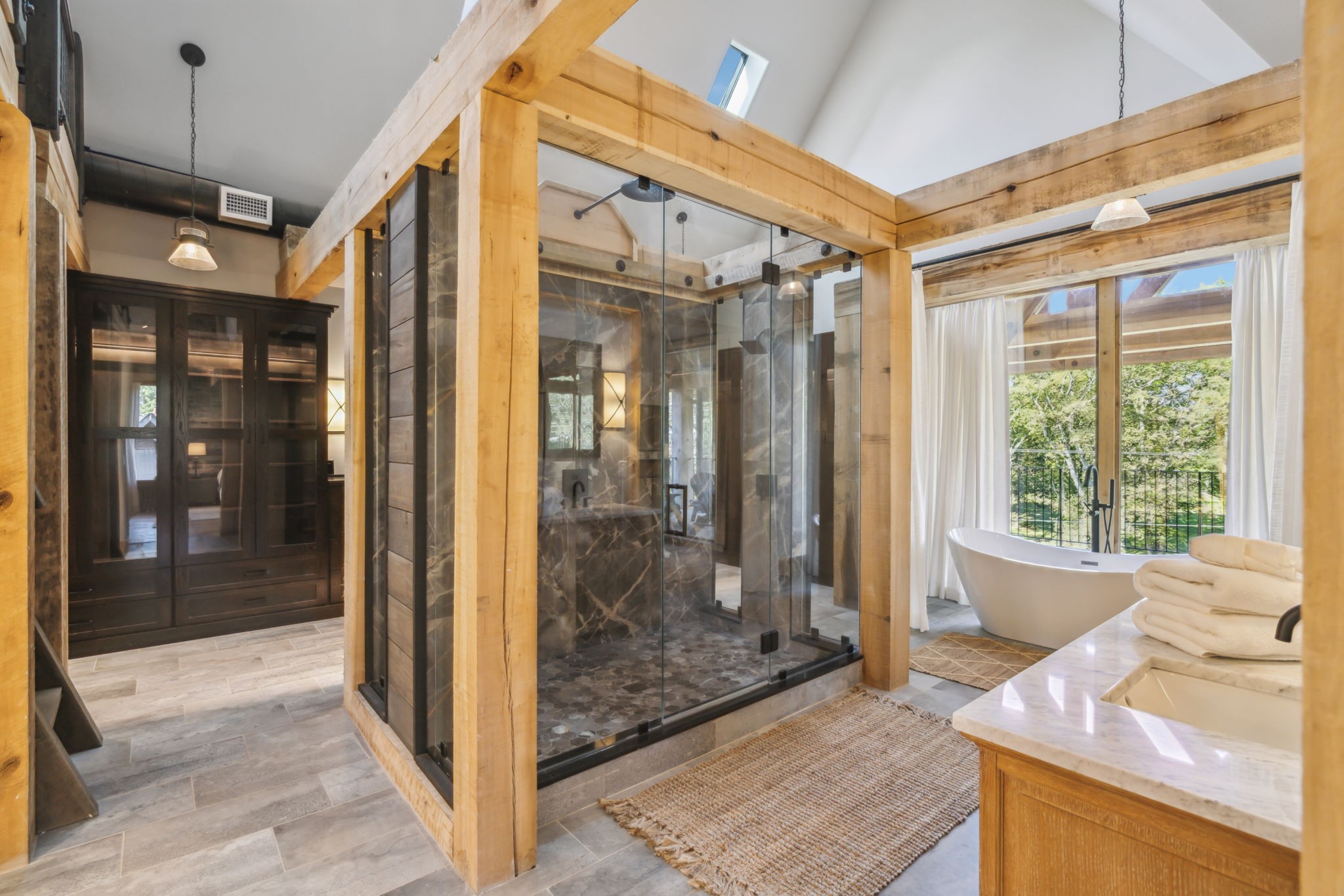 2465 Old Charlotte Pike