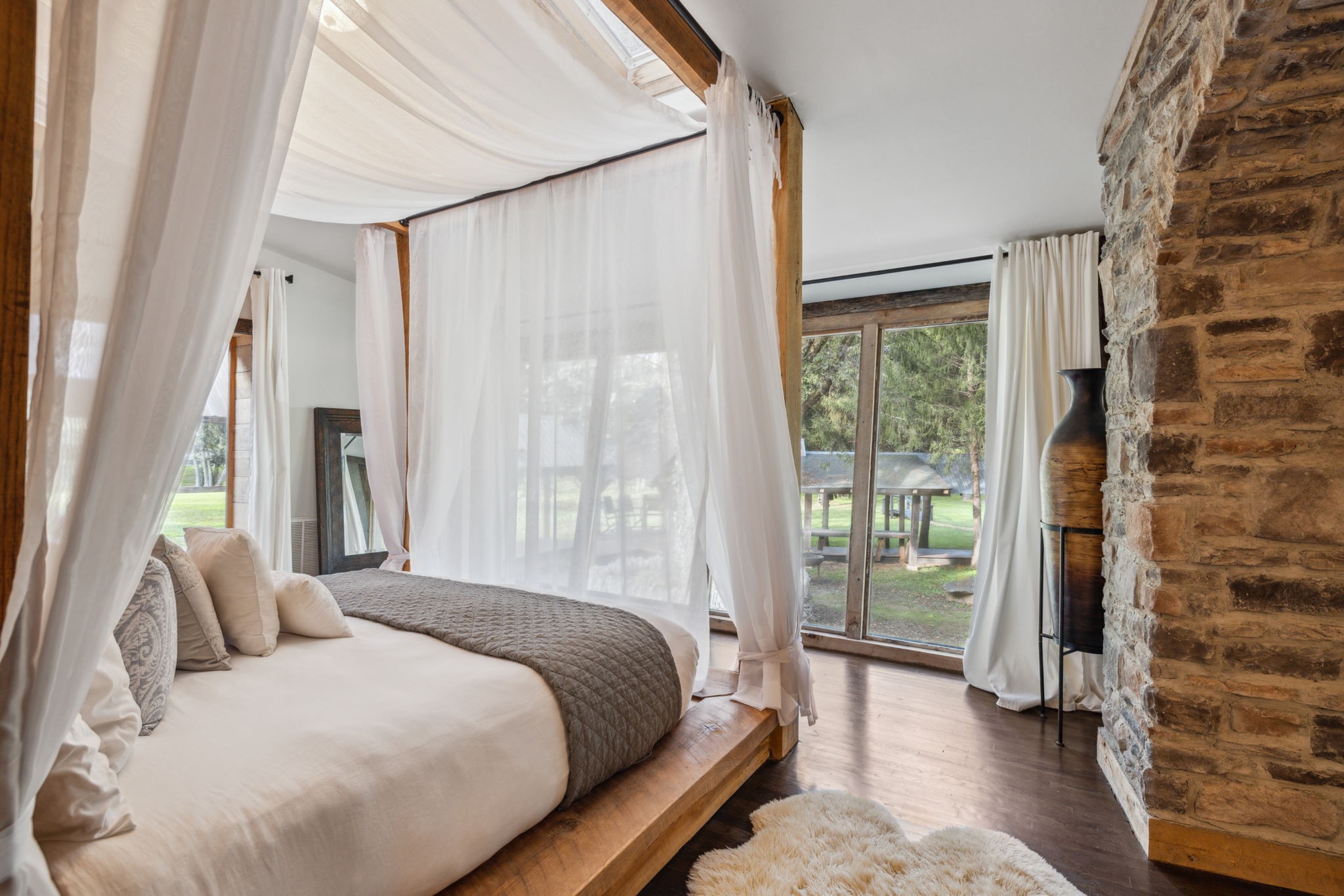 2465 Old Charlotte Pike