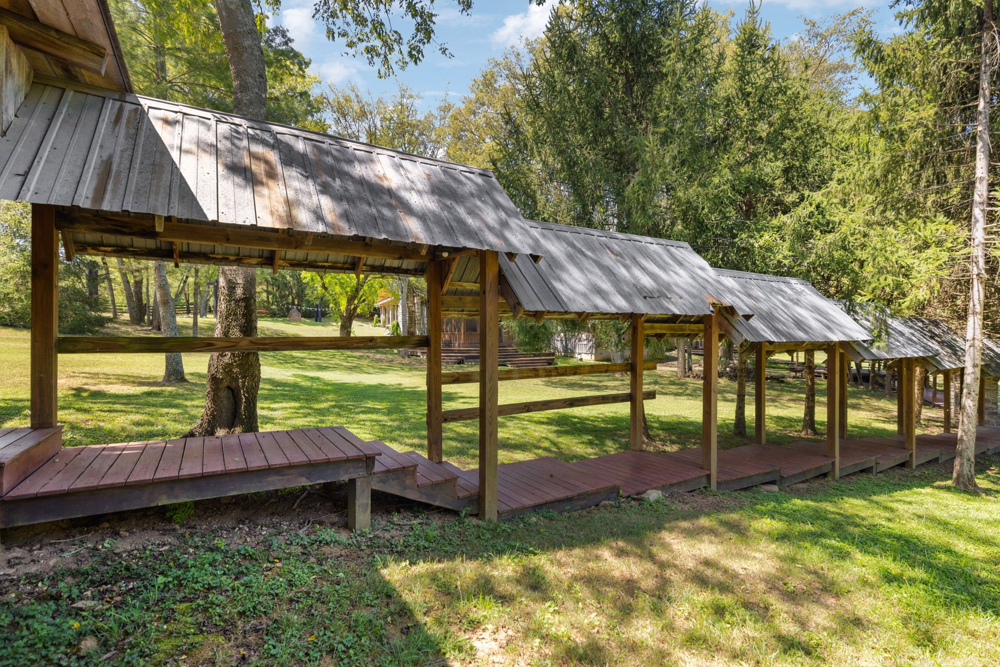 2465 Old Charlotte Pike