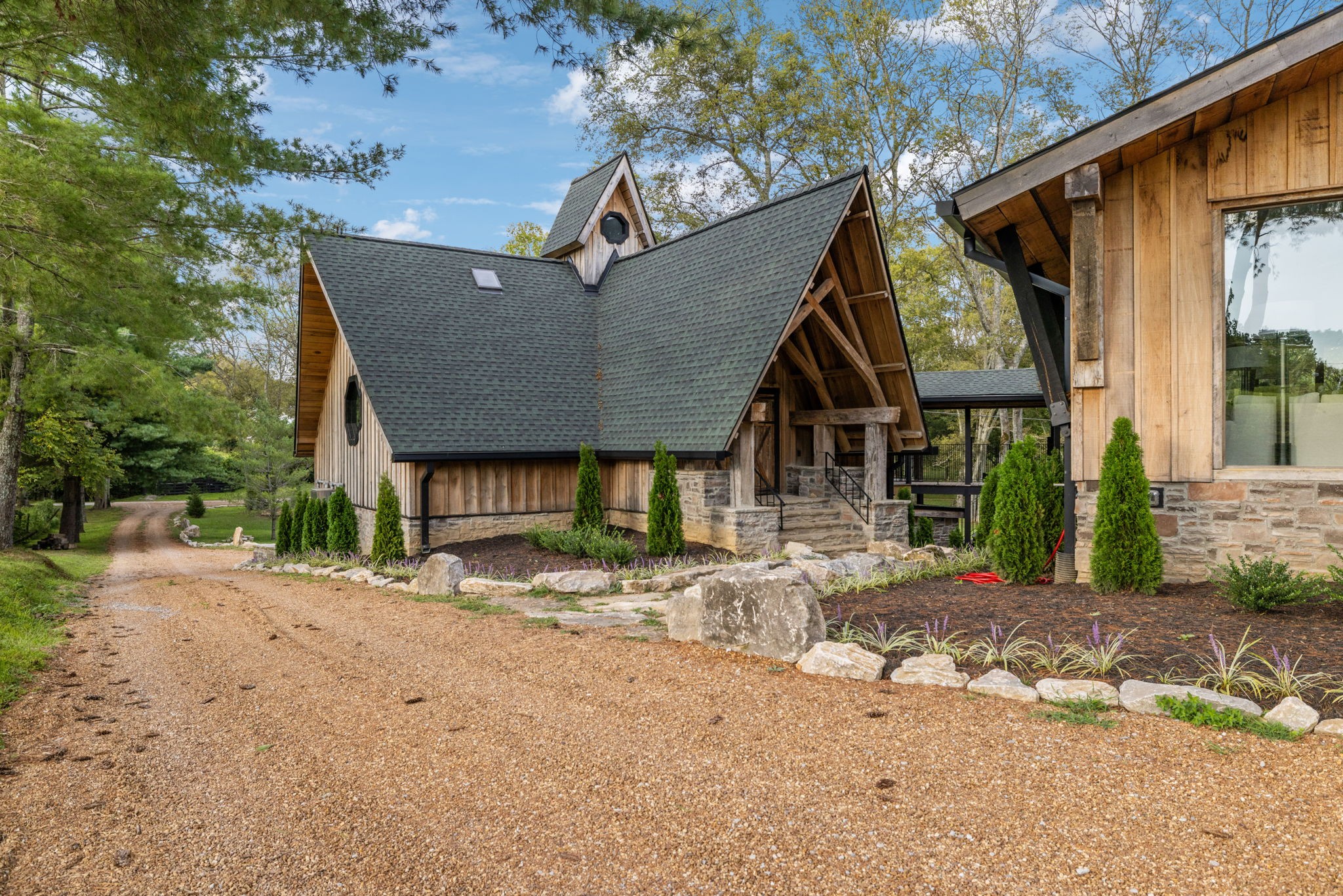 2465 Old Charlotte Pike